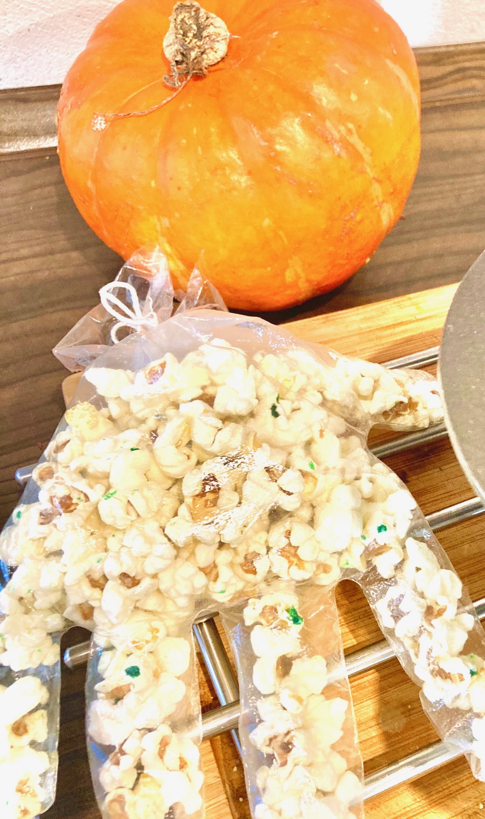 Mugne halloween popcorn